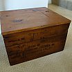 タイプライター - Antique ROYAL Typewriter Shipping Crate Wooden Box advertising hinged lid.