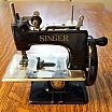 ミシン - VTG Black Singer Sew Handy Model No. 20 Child's Sewing Machine.